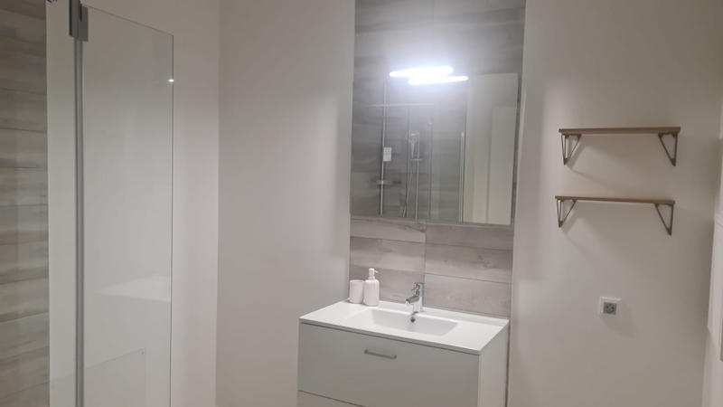 Appartement - 60 m² - 2 pièces