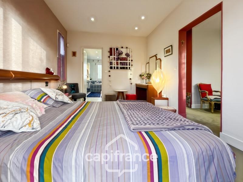 Maison - 215 m² - 7 pièces