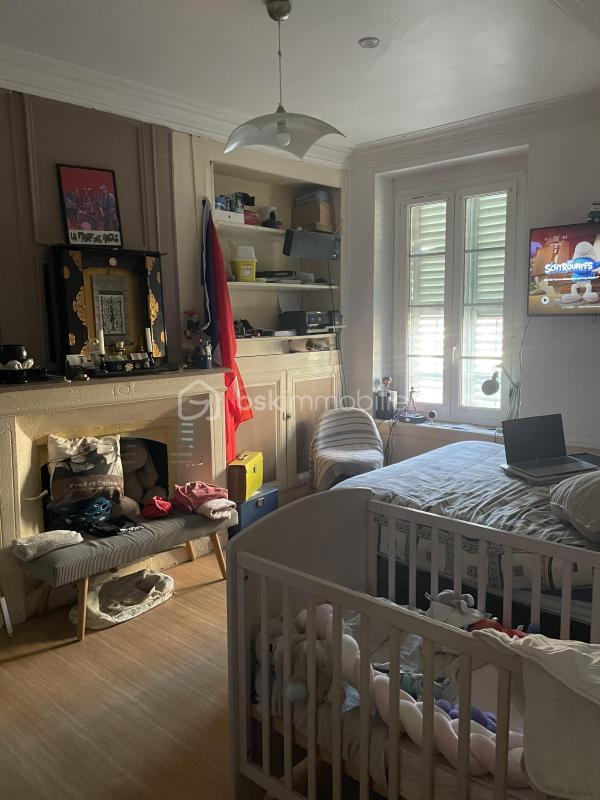 Immeuble - 203 m² - 10 pièces