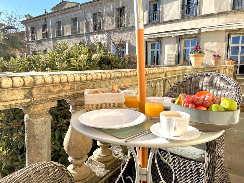 Maison - 615 m² - 16 pièces