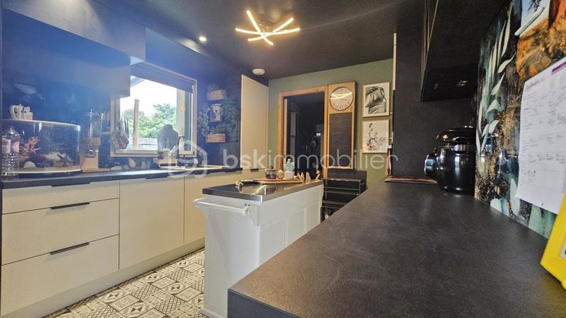 Maison - 140 m² - 7 pièces