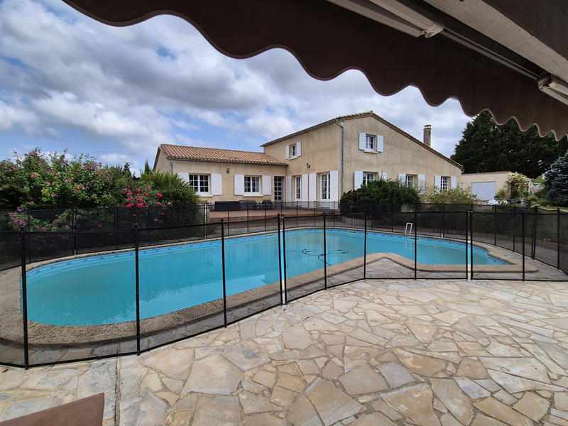 Maison - 160 m² - 8 pièces