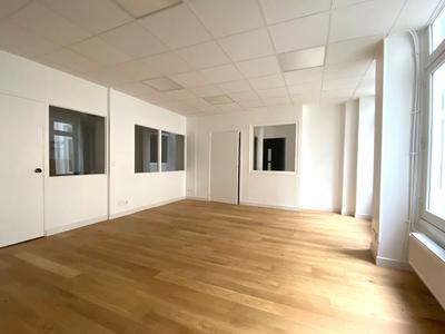 Appartement - 182 m² - 8 pièces