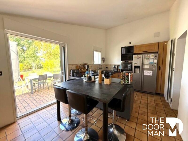 Maison - 160 m² - 5 pièces