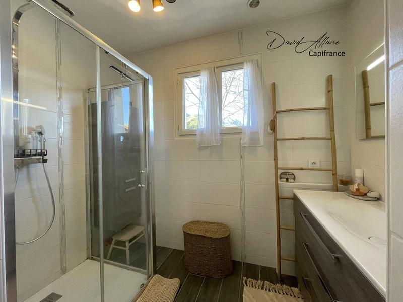 Appartement - 96 m² - 3 pièces