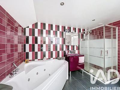 Maison - 84 m² - 5 pièces