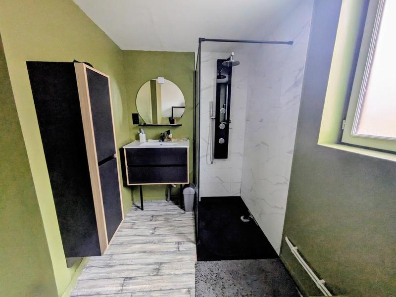 Maison - 99 m² - 5 pièces