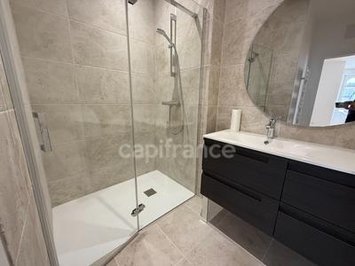 Appartement - 77 m² - 3 pièces