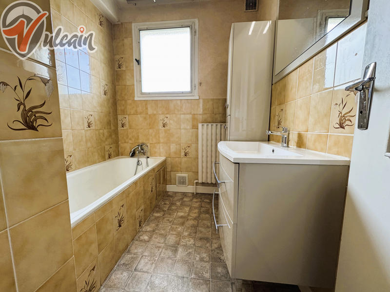 Maison - 83 m² - 4 pièces