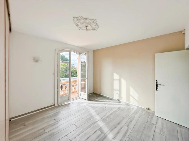 Maison - 165 m² - 6 pièces