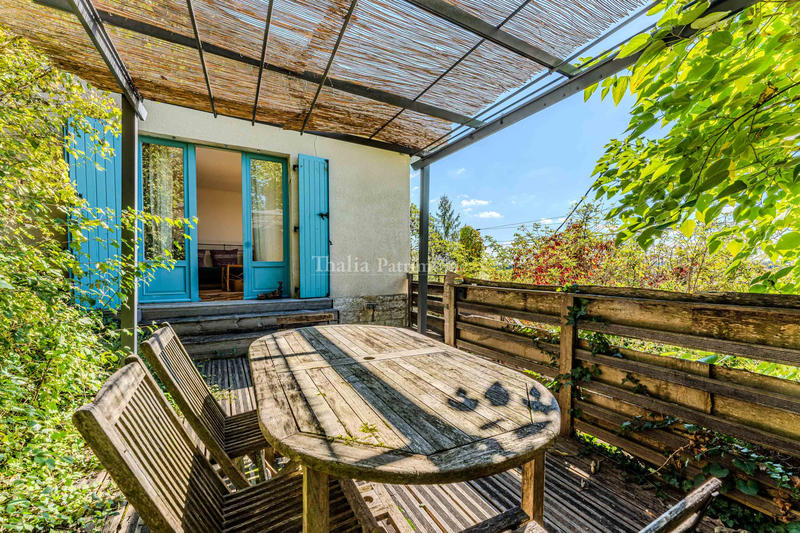 Maison - 318 m² - 9 pièces