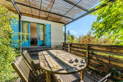 Maison - 318 m² - 9 pièces