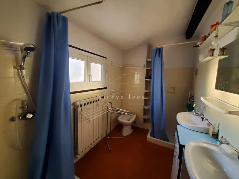 Maison - 193 m² - 13 pièces