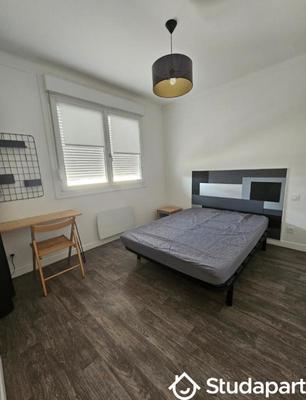 Chambre - 13 m² - 1 pièce