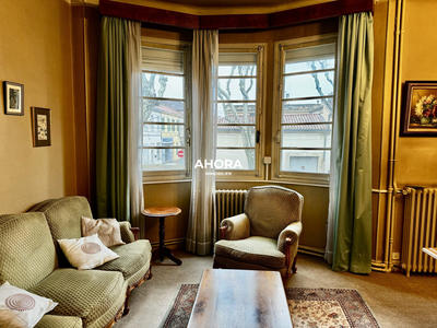 Maison - 240 m² - 9 pièces