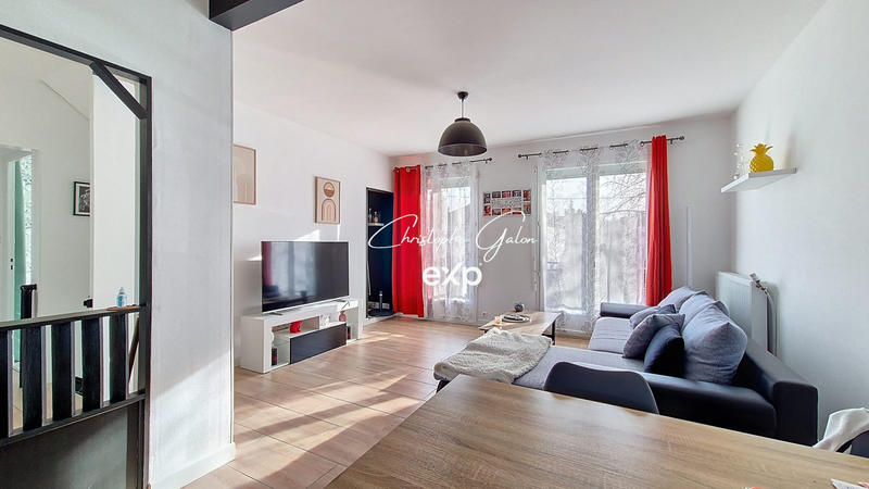 Maison traditionnelle - 82 m² - 4 pièces