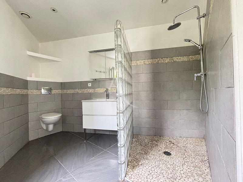 Maison - 53 m² - 23 pièces