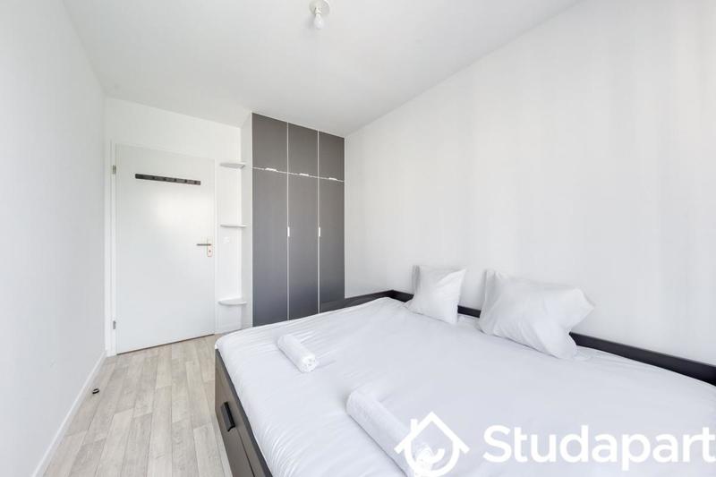 Chambre - 10 m² - 1 pièce