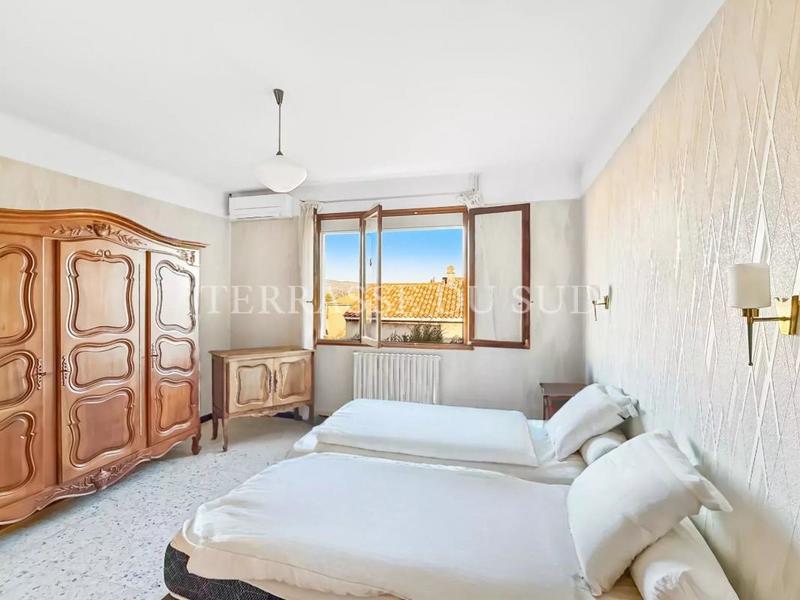 Maison - 192 m² - 7 pièces