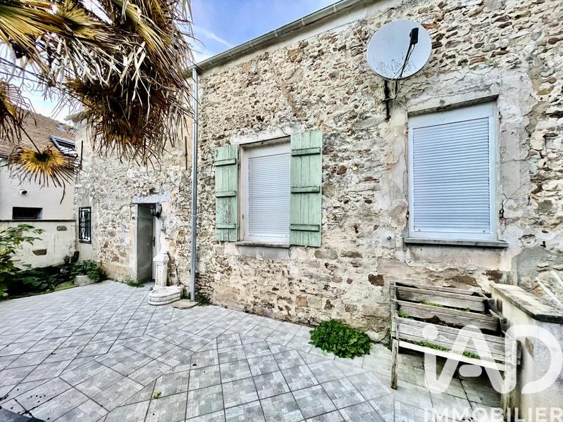 Maison - 170 m² - 8 pièces