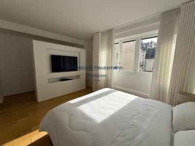 Appartement - 180 m² - 5 pièces