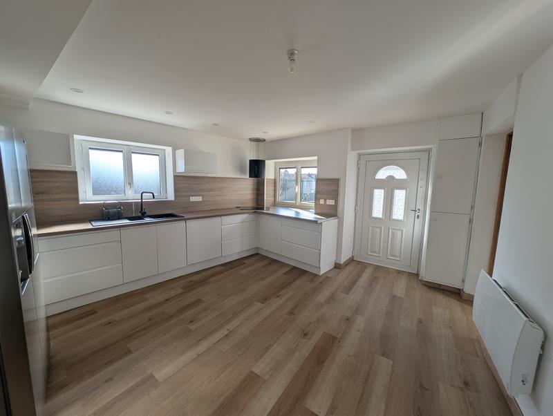 Maison - 137 m² - 5 pièces