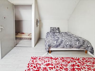 Maison - 188 m² - 9 pièces