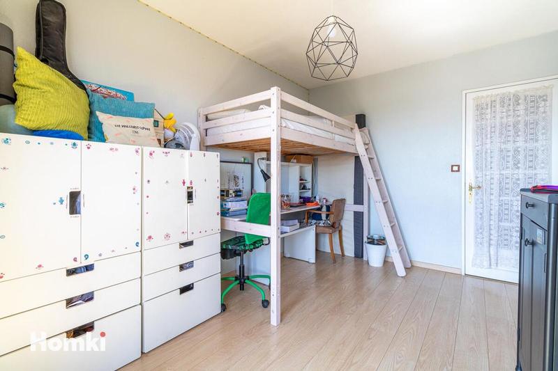 Appartement - 94 m² - 4 pièces