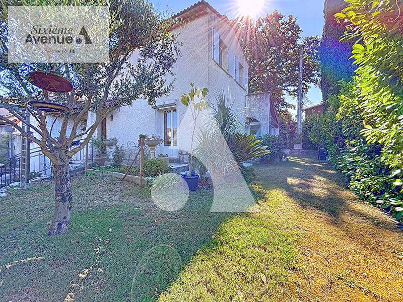 Villa - 145 m² - 6 pièces