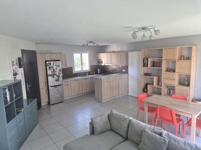 Appartement - 64 m² - 3 pièces