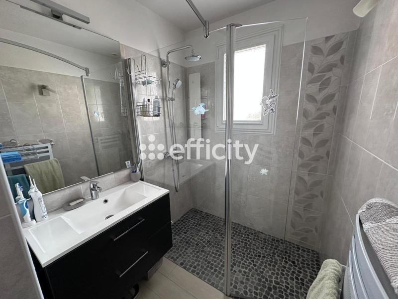 Maison - 86 m² - 4 pièces