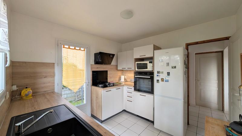 Villa - 100 m² - 5 pièces