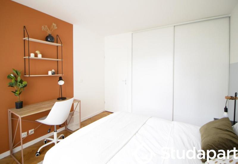 Chambre - 13 m² - 1 pièce