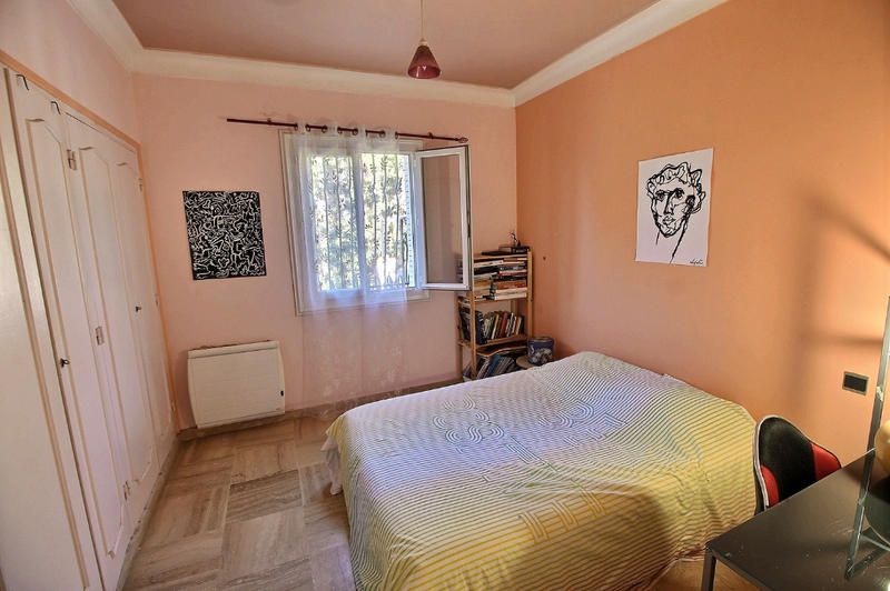 Villa - 390 m² - 5 pièces