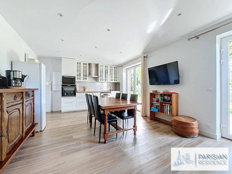 Maison ancienne - 480 m² - 14 pièces