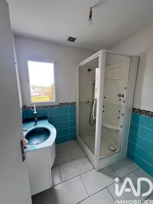 Maison - 93 m² - 5 pièces