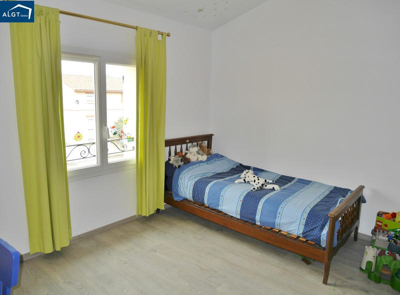 Villa - 192 m² - 8 pièces