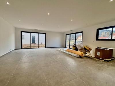 Maison - 112 m² - 4 pièces