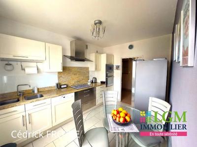 Appartement - 134 m² - 5 pièces