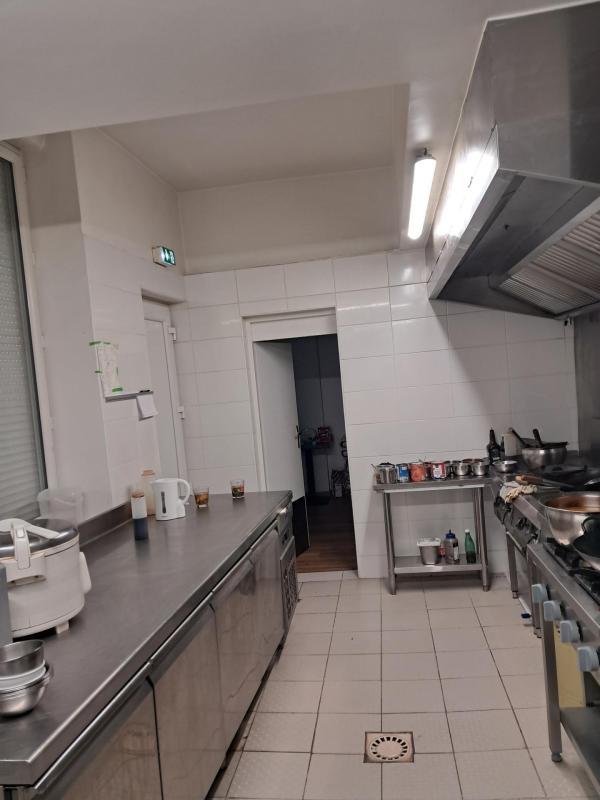 Fonds de commerce - 140 m²