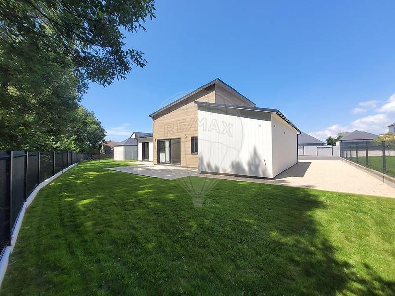 Maison - 112 m² - 5 pièces