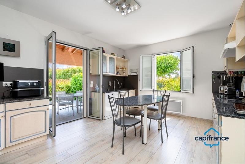 Villa - 169 m² - 8 pièces