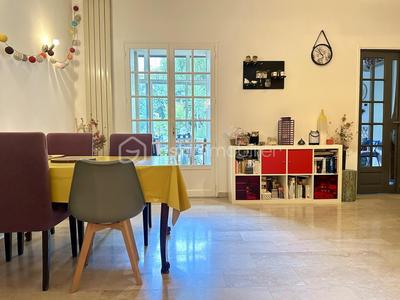 Appartement ancien - 112 m² - 4 pièces