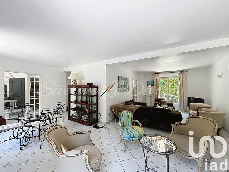 Maison - 181 m² - 8 pièces