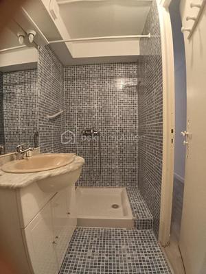 Immeuble - 140 m² - 6 pièces