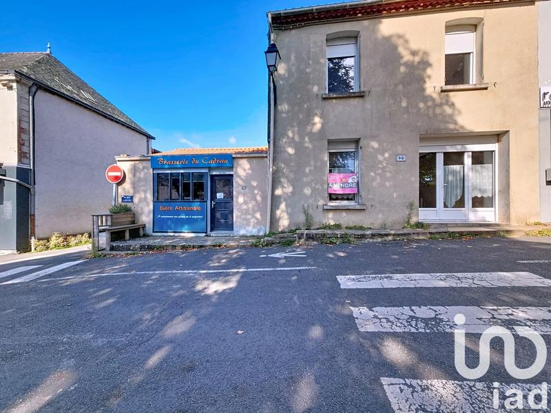 Maison - 207 m² - 7 pièces