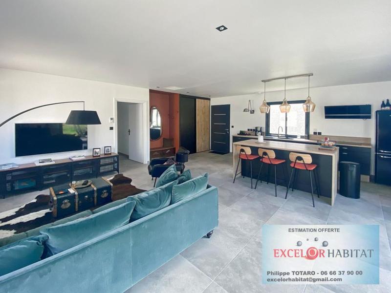 Maison - 89 m² - 4 pièces