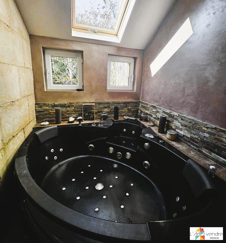 Maison - 185 m² - 6 pièces