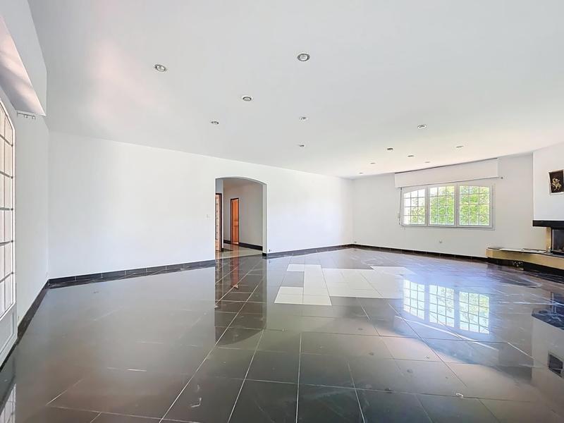 Maison - 178 m² - 5 pièces