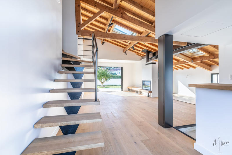 Maison - 165 m² - 6 pièces